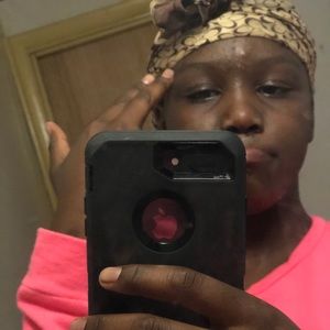 Meet your Posher, Aariona